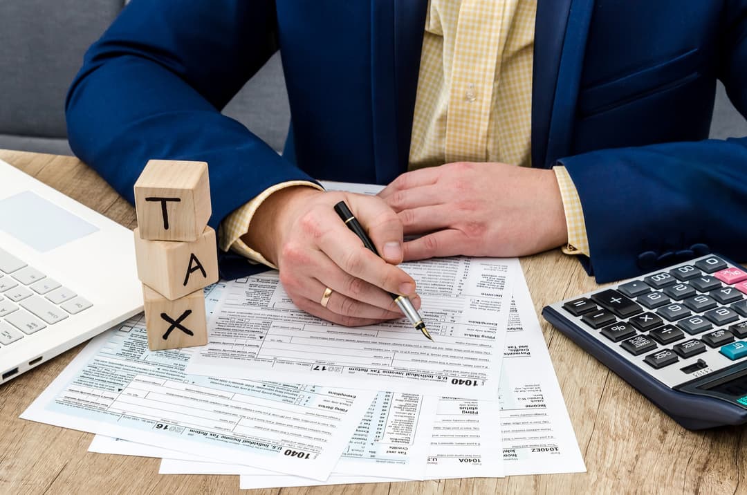 Tax & Compliance