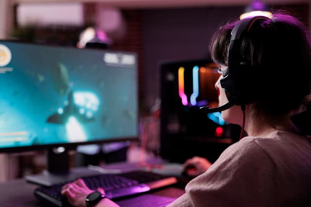 GAMING & MEDIA